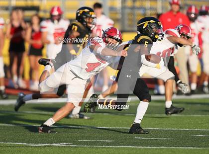 Thumbnail 3 in Hunterdon Central vs Piscataway photogallery.