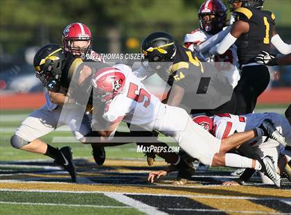 Thumbnail 3 in Hunterdon Central vs Piscataway photogallery.