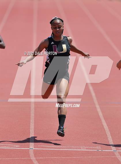 Thumbnail 3 in NJSIAA Track and Field Sectionals North 2 (Groups 1 and 4 - Girls) photogallery.