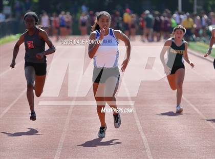 Thumbnail 2 in NJSIAA Track and Field Sectionals North 2 (Groups 1 and 4 - Girls) photogallery.