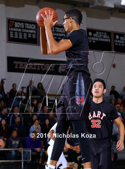 Thumbnail 2 in Hart vs. Cleveland (Hart Tournament) photogallery.