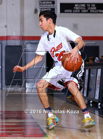 Thumbnail 1 in Hart vs. Cleveland (Hart Tournament) photogallery.