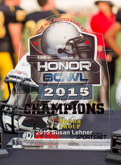 Thumbnail 1 in Bellarmine College Prep @ Del Oro (2015 NorCal Honor Bowl) photogallery.