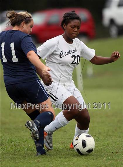 Thumbnail 2 in Central vs South Doyle (Sevier County Invitational) photogallery.