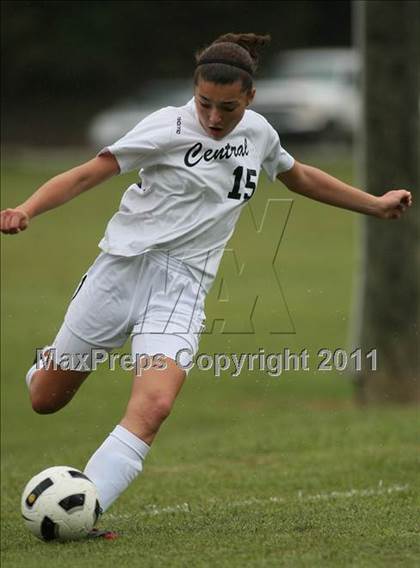 Thumbnail 1 in Central vs South Doyle (Sevier County Invitational) photogallery.