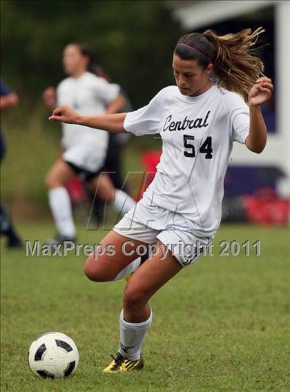 Thumbnail 2 in Central vs South Doyle (Sevier County Invitational) photogallery.