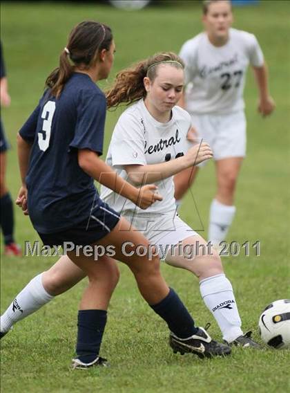 Thumbnail 3 in Central vs South Doyle (Sevier County Invitational) photogallery.