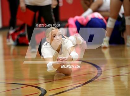 Thumbnail 2 in Arizona Lutheran Academy vs Casa Grande (Florence Invitational) photogallery.
