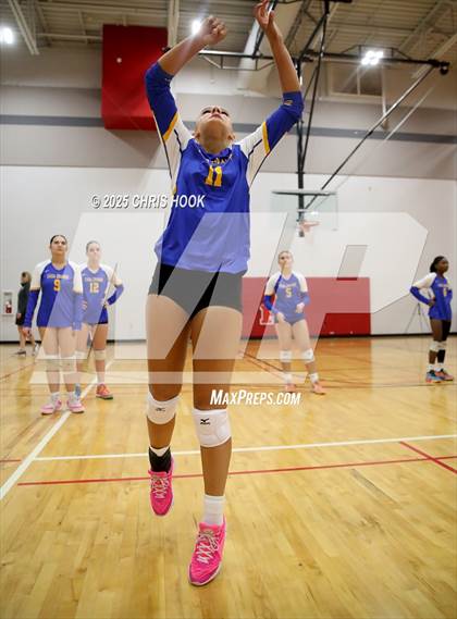 Thumbnail 1 in Arizona Lutheran Academy vs Casa Grande (Florence Invitational) photogallery.