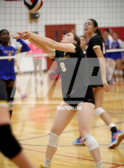 Thumbnail 3 in Arizona Lutheran Academy vs Casa Grande (Florence Invitational) photogallery.