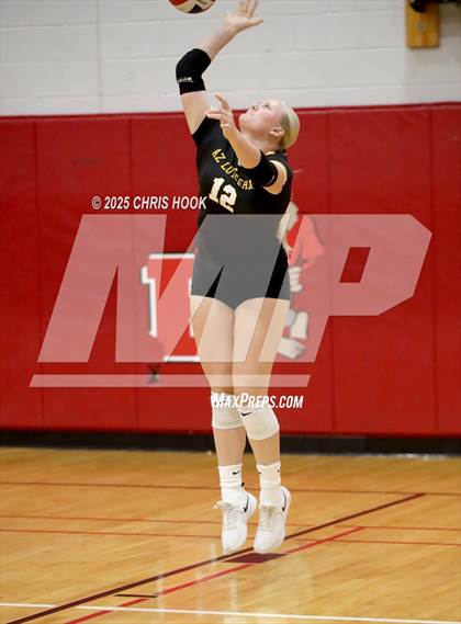 Thumbnail 2 in Arizona Lutheran Academy vs Casa Grande (Florence Invitational) photogallery.