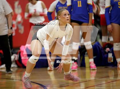 Thumbnail 2 in Arizona Lutheran Academy vs Casa Grande (Florence Invitational) photogallery.
