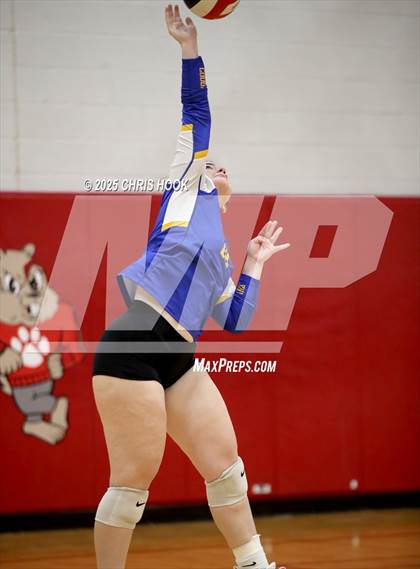 Thumbnail 1 in Arizona Lutheran Academy vs Casa Grande (Florence Invitational) photogallery.