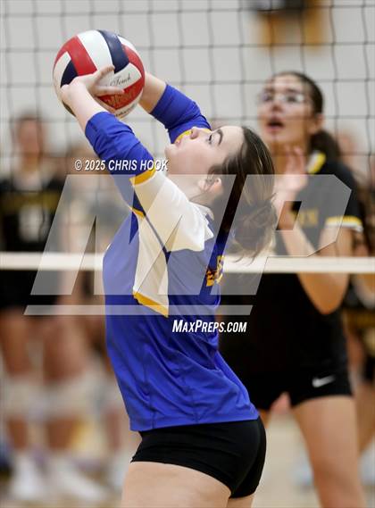 Thumbnail 1 in Arizona Lutheran Academy vs Casa Grande (Florence Invitational) photogallery.