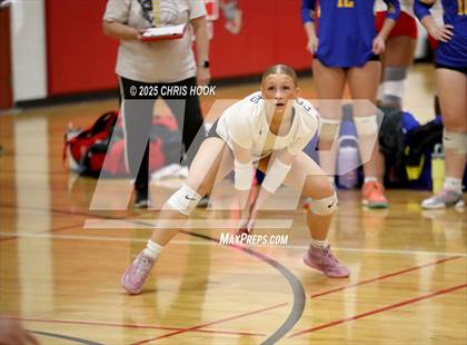 Thumbnail 2 in Arizona Lutheran Academy vs Casa Grande (Florence Invitational) photogallery.