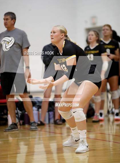 Thumbnail 3 in Arizona Lutheran Academy vs Casa Grande (Florence Invitational) photogallery.