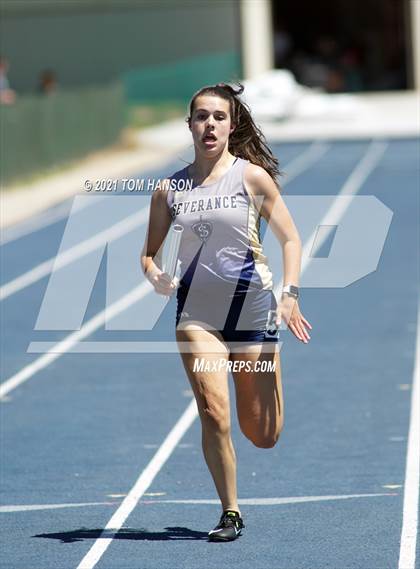Thumbnail 3 in University Bulldog Invitational photogallery.