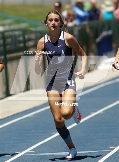Thumbnail 3 in University Bulldog Invitational photogallery.
