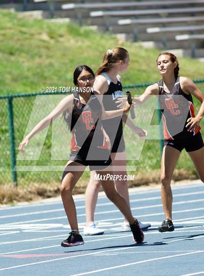 Thumbnail 3 in University Bulldog Invitational photogallery.