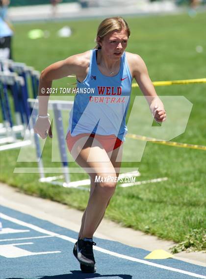 Thumbnail 2 in University Bulldog Invitational photogallery.