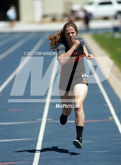 Thumbnail 2 in University Bulldog Invitational photogallery.