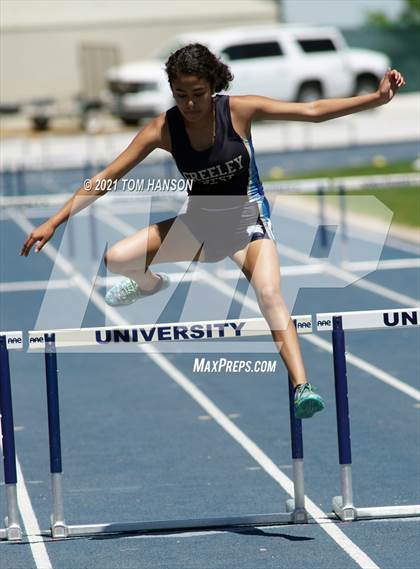 Thumbnail 1 in University Bulldog Invitational photogallery.