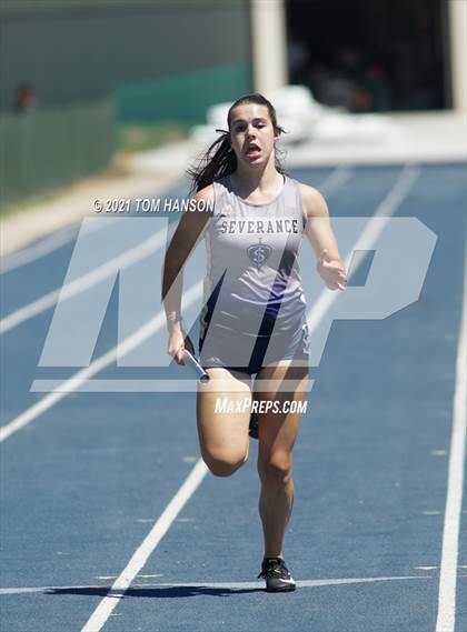 Thumbnail 2 in University Bulldog Invitational photogallery.