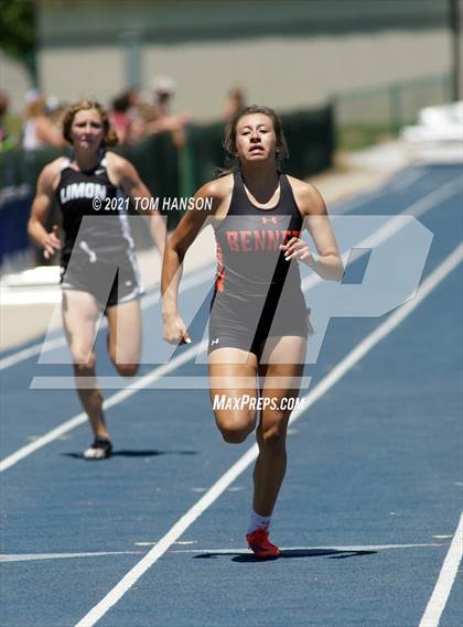 Thumbnail 2 in University Bulldog Invitational photogallery.