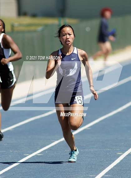 Thumbnail 2 in University Bulldog Invitational photogallery.