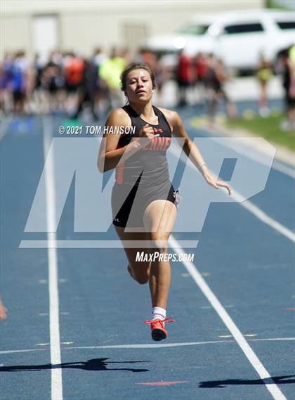 Thumbnail 2 in University Bulldog Invitational photogallery.