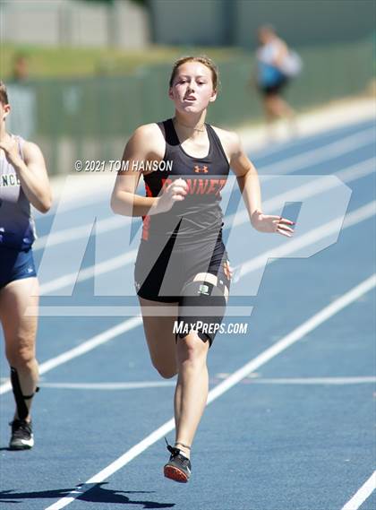 Thumbnail 1 in University Bulldog Invitational photogallery.