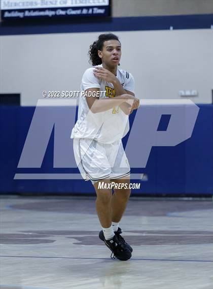Thumbnail 3 in Temecula Valley vs. Hemet (Linfield Christian Caged Classic) photogallery.