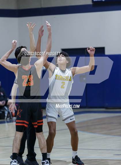 Thumbnail 1 in Temecula Valley vs. Hemet (Linfield Christian Caged Classic) photogallery.