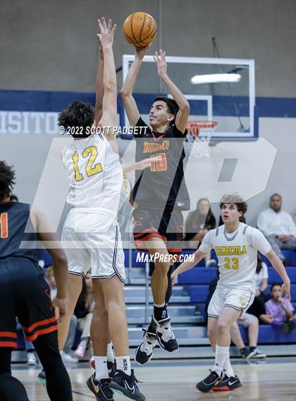 Thumbnail 2 in Temecula Valley vs. Hemet (Linfield Christian Caged Classic) photogallery.