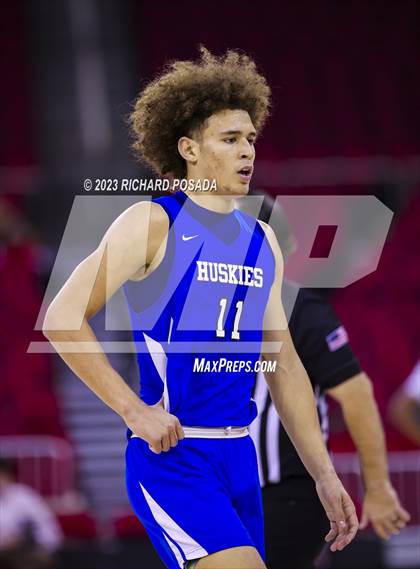 Thumbnail 3 in Edison vs. Hanford West photogallery.