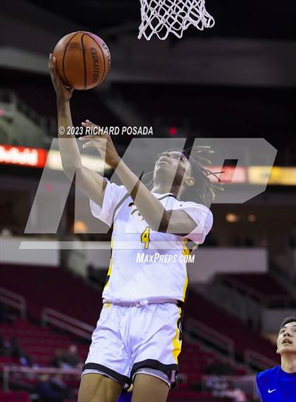 Thumbnail 2 in Edison vs. Hanford West photogallery.