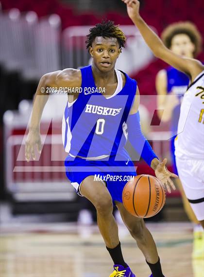 Thumbnail 2 in Edison vs. Hanford West photogallery.