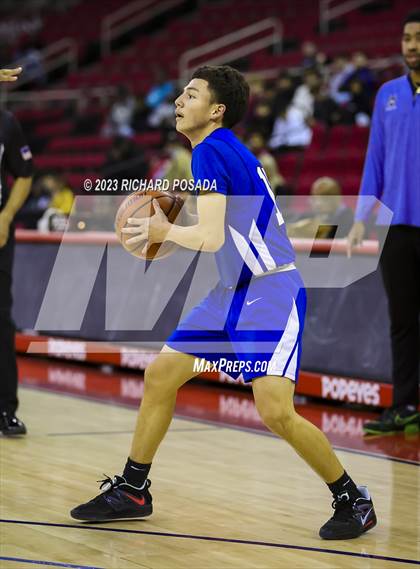 Thumbnail 3 in Edison vs. Hanford West photogallery.