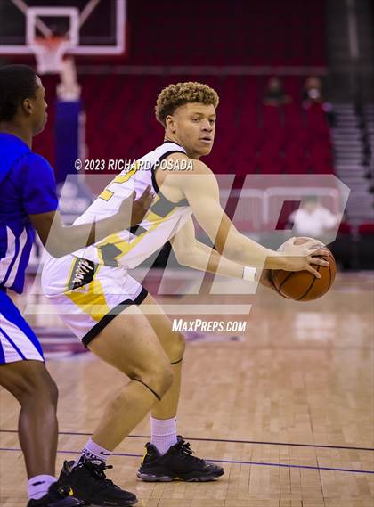 Thumbnail 1 in Edison vs. Hanford West photogallery.