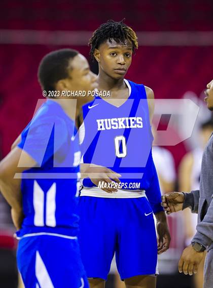 Thumbnail 1 in Edison vs. Hanford West photogallery.