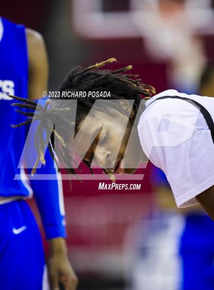 Thumbnail 1 in Edison vs. Hanford West photogallery.