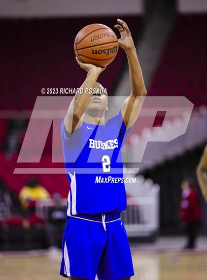 Thumbnail 3 in Edison vs. Hanford West photogallery.