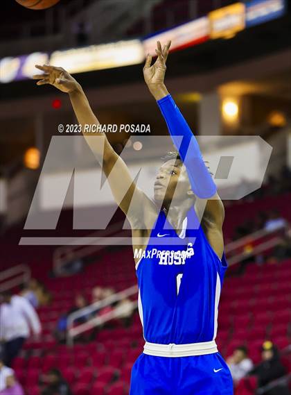 Thumbnail 2 in Edison vs. Hanford West photogallery.