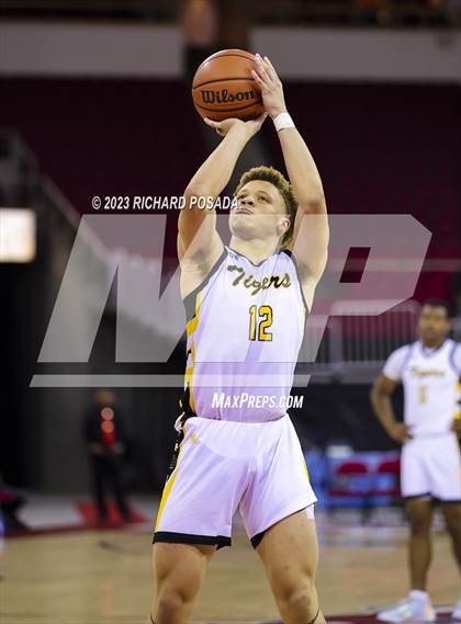 Thumbnail 1 in Edison vs. Hanford West photogallery.