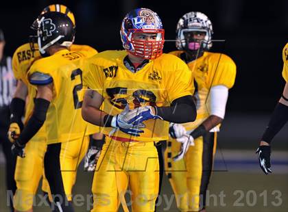 Thumbnail 3 in 605 All-Star Football Game photogallery.