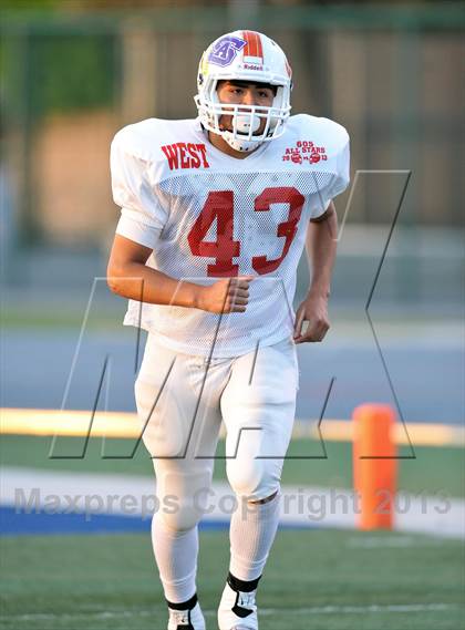 Thumbnail 3 in 605 All-Star Football Game photogallery.