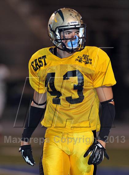Thumbnail 2 in 605 All-Star Football Game photogallery.
