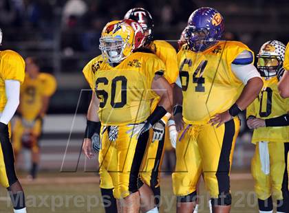 Thumbnail 3 in 605 All-Star Football Game photogallery.
