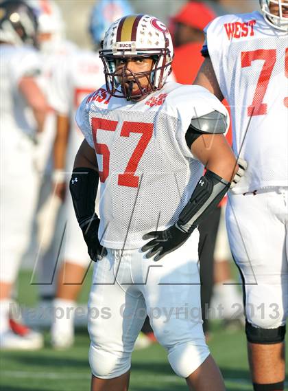 Thumbnail 1 in 605 All-Star Football Game photogallery.