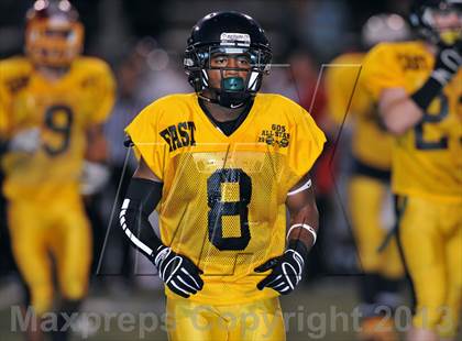 Thumbnail 1 in 605 All-Star Football Game photogallery.